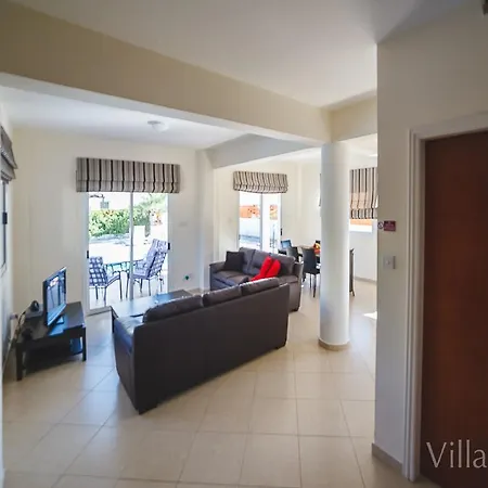 Villa Natalia Coral Bay