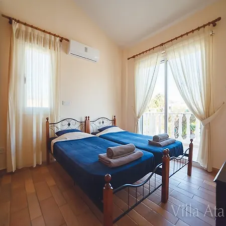 Villa Natalia Coral Bay