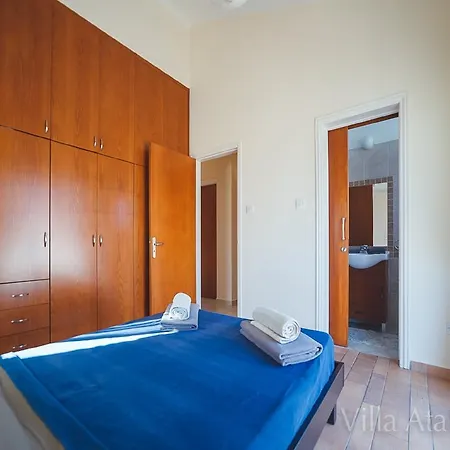 Villa Natalia Coral Bay